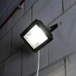 LED-Strahler 4000 K IP65 Sanan LED 50 W 5500 Lm Schwarz -Heimdekoration Angebote 692698 11020200 03